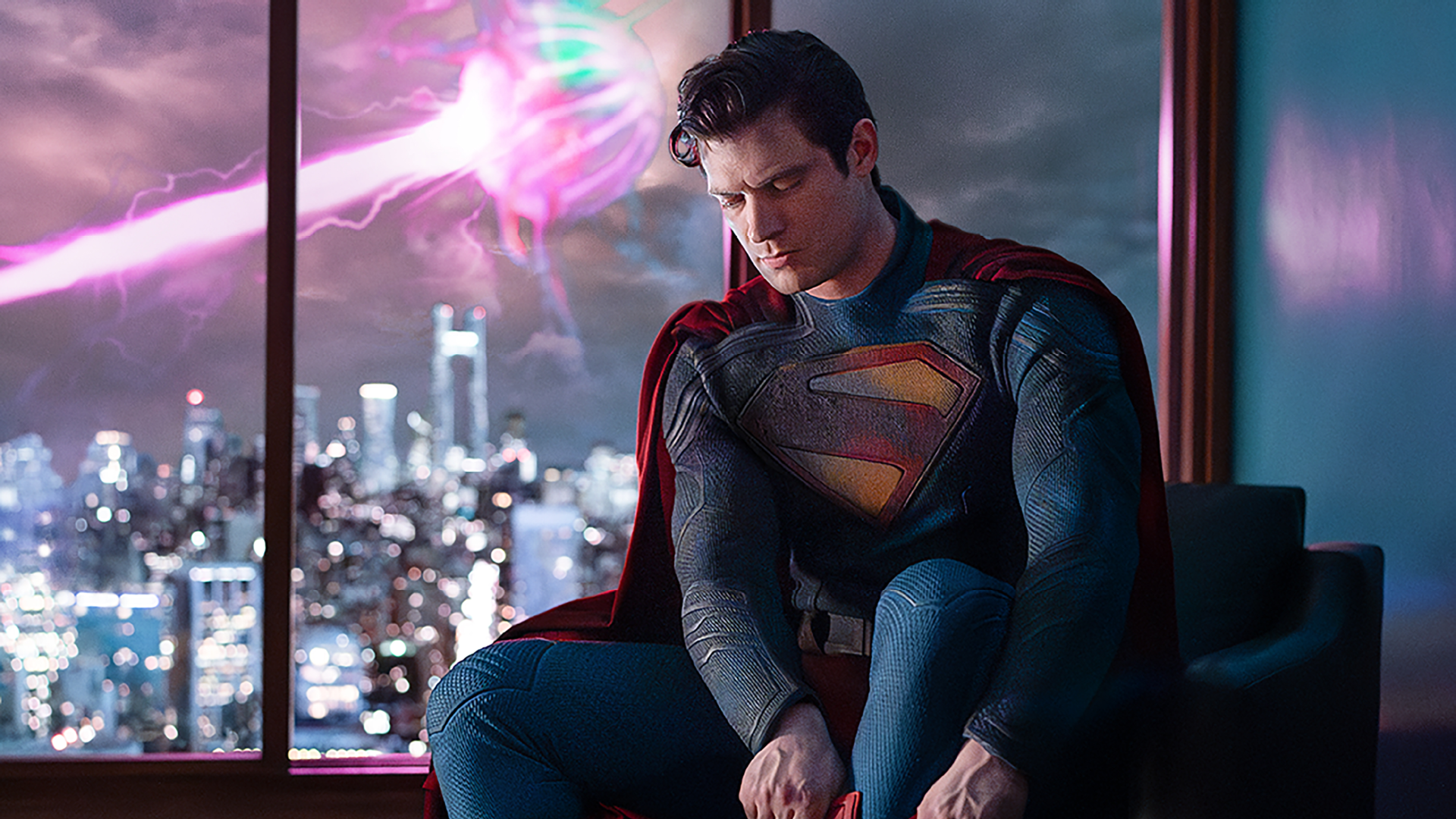 Continuous Current, Manhattan V3 Red S…（Superman: A New Age