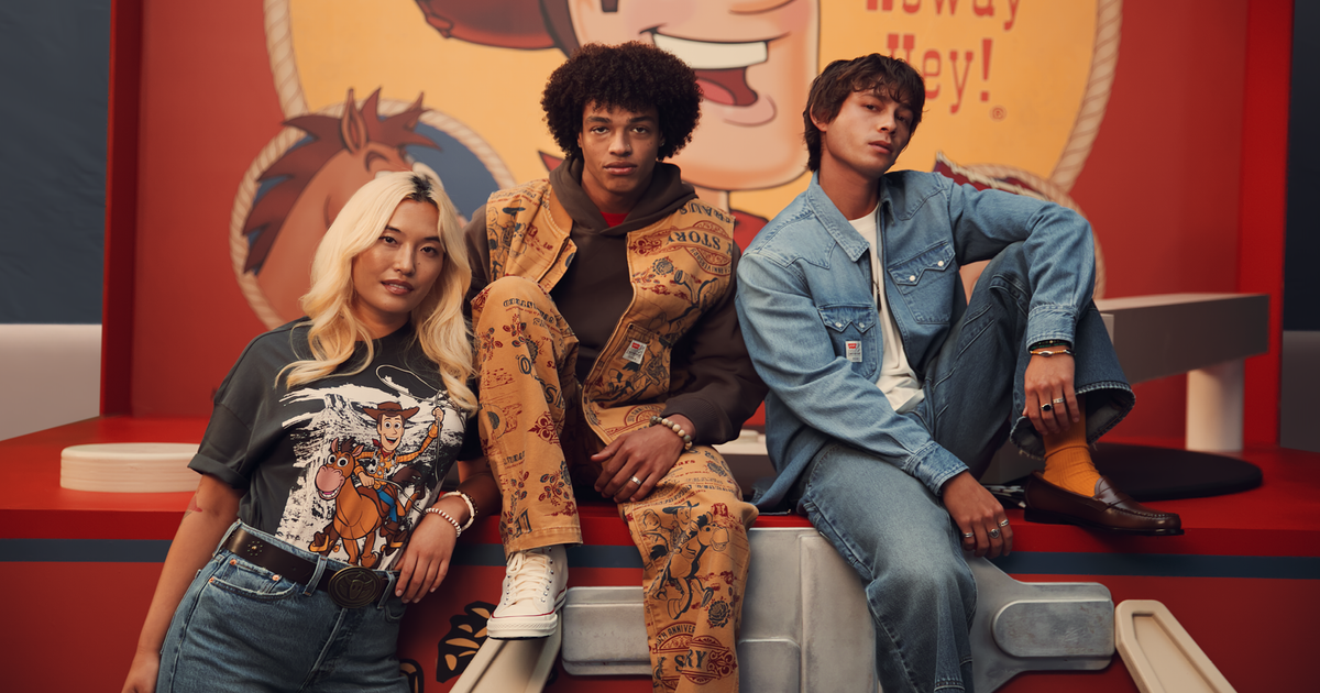 リーバイス トイストーリー ロデオシャツ LEVI’S® TOY STORY L リーバイス トイストーリー ロデオシャツ LEVI'S® TOY STORY L LEVI'S