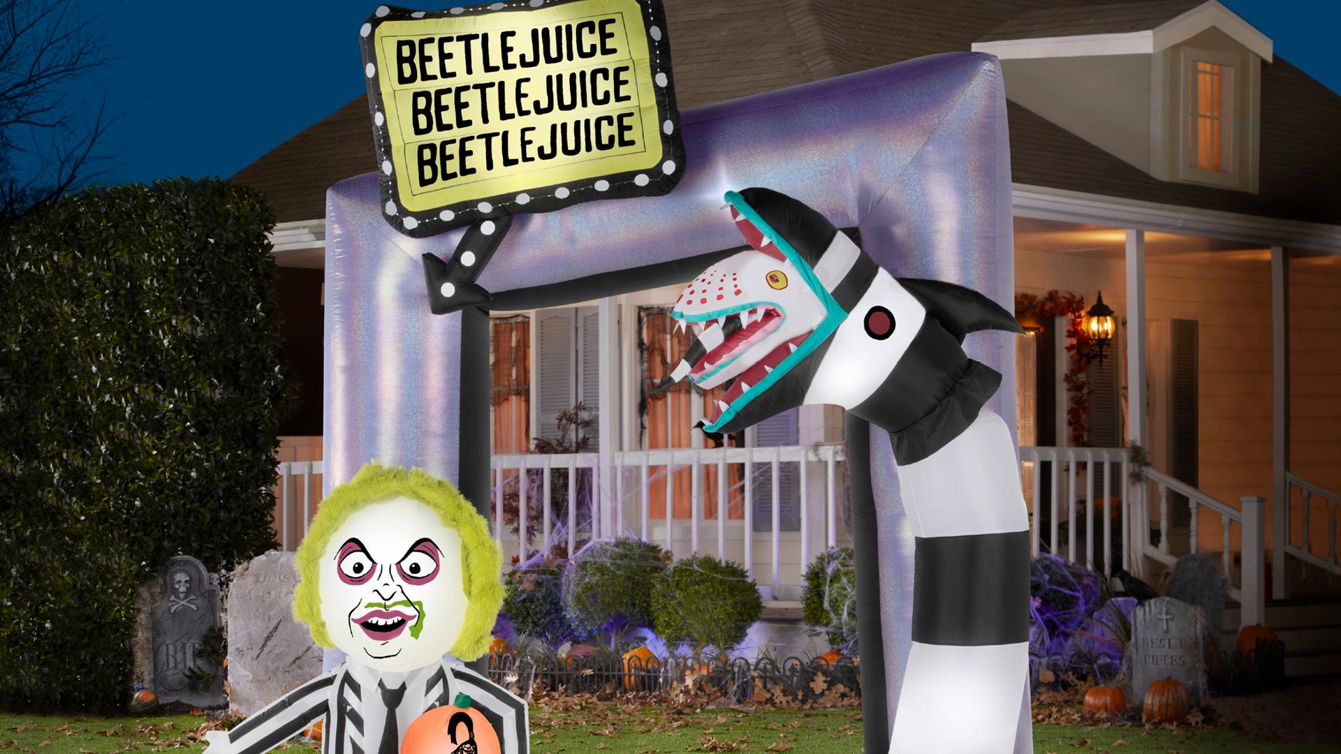 Gemmy Releases 'Beetlejuice' Airblown Inflatable Archway, image size:1280x720