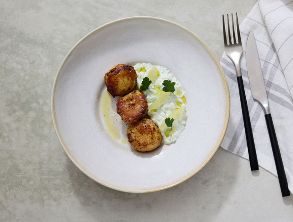 Mini Cordon Bleu mit Rahmgurkensalat