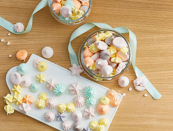 Vegan Meringue Kisses