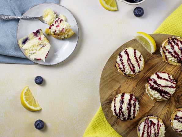 Mini Lemon and Blueberry Sponges with Icing