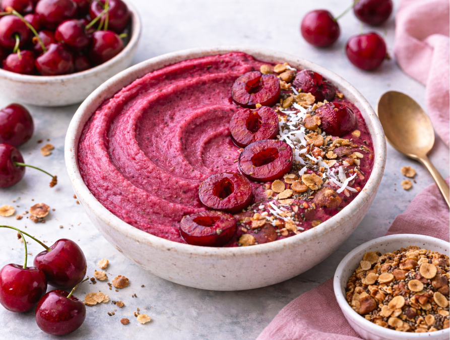 Smoothie bowl cerise-hibiscus