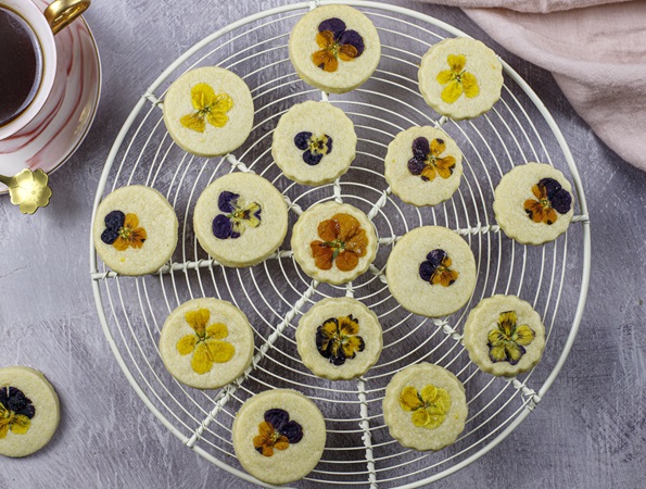 Lemon Biscuits with Edible Flowers
