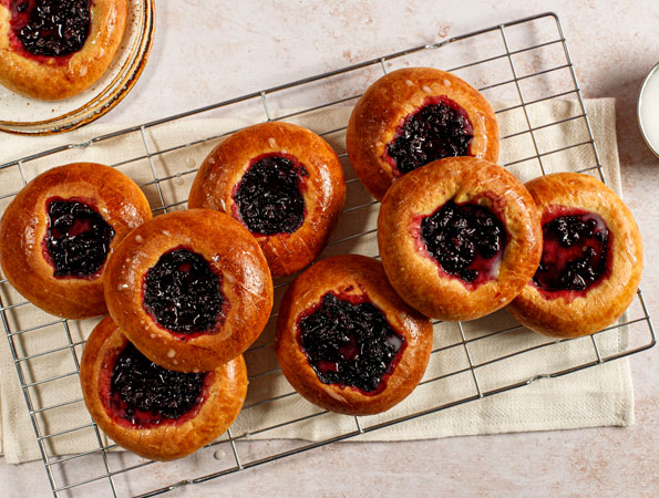Blackcurrant Brioche Buns