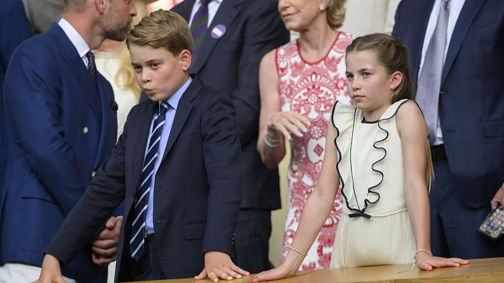 Photo of Diana and William at Wimbledon sparks conspiracy theory over ' detail'