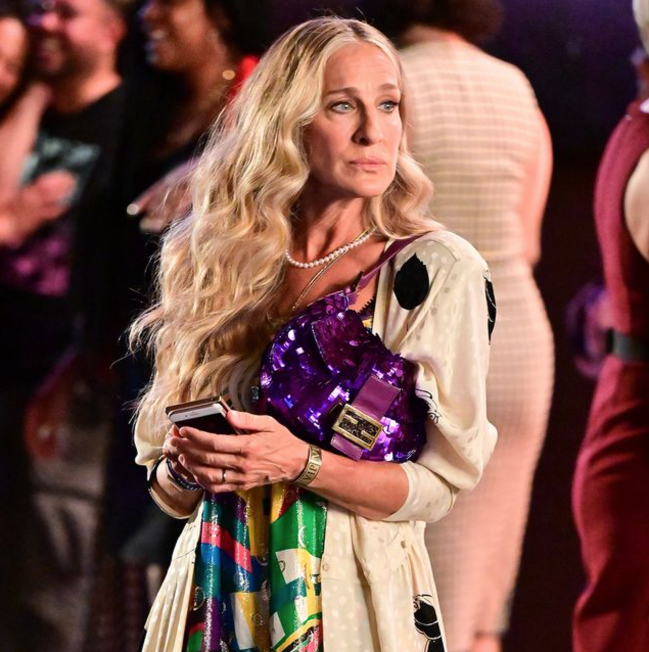Carrie's Look Has Evolved Now She's In Her Fifties—But She's Still Carrying  the Fendi Baguette