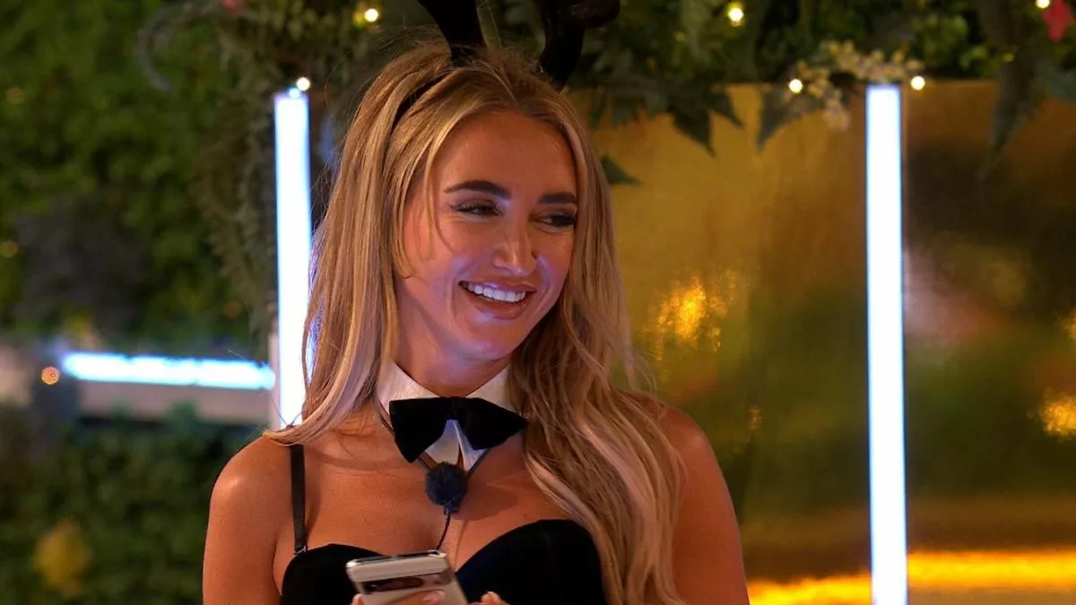 Olivia Attwood reveals best friend Georgia Harrison has split from Anton  Danyluk after weeks of speculation