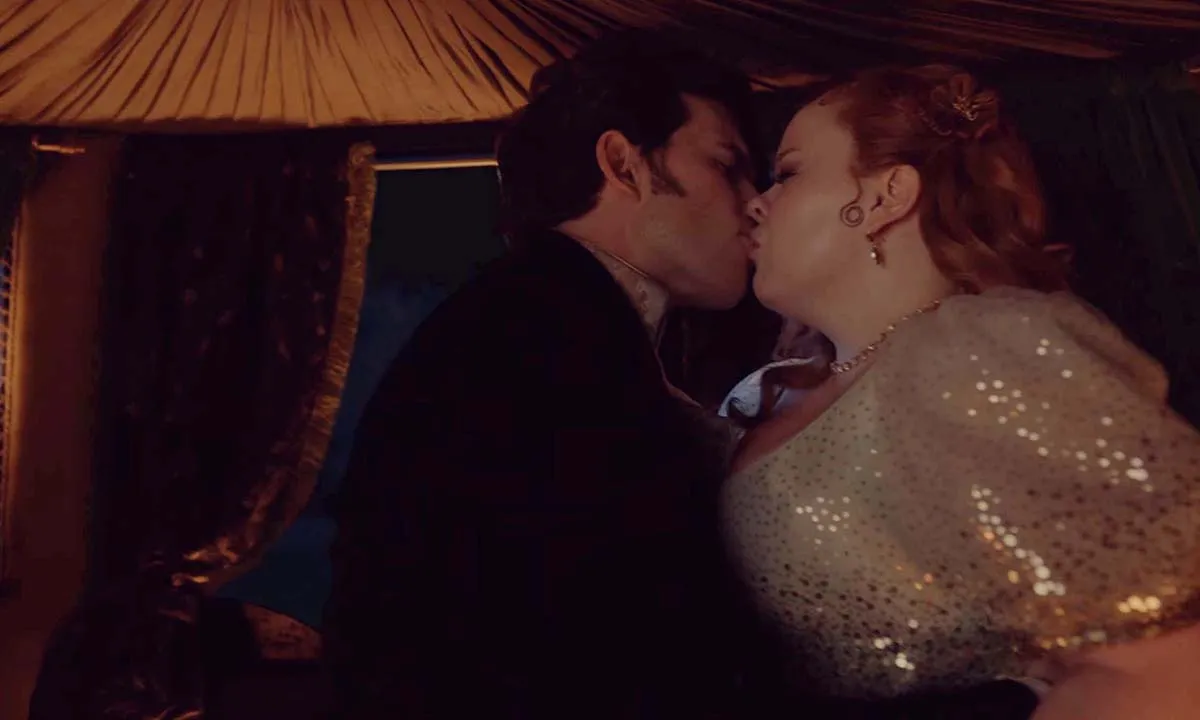 Bridgerton fans spot 'heartbreaking' detail in kiss scene that makes it  even more 'romantic'