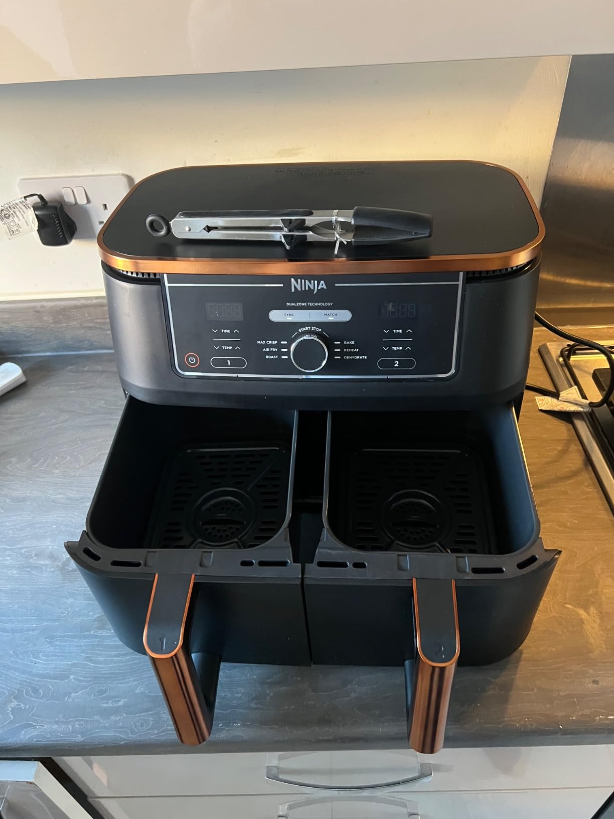 Ninja air fryer probe port locations DualZone Max XL Speedi