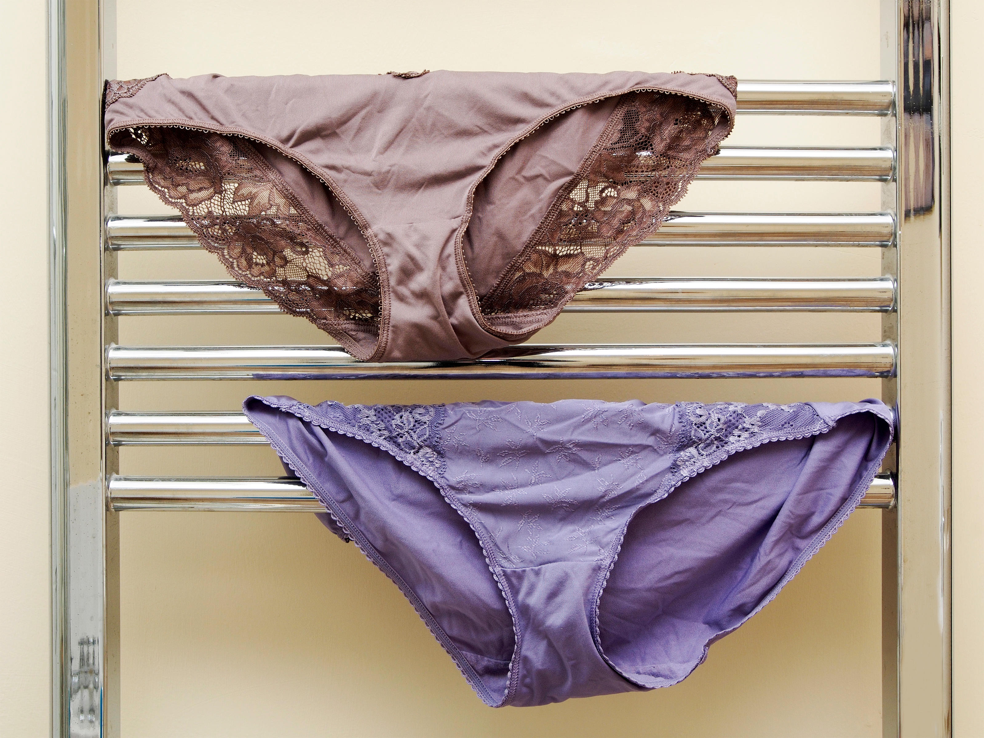 The Real Reason Women Have Underwear Pockets - Forgot To Think
