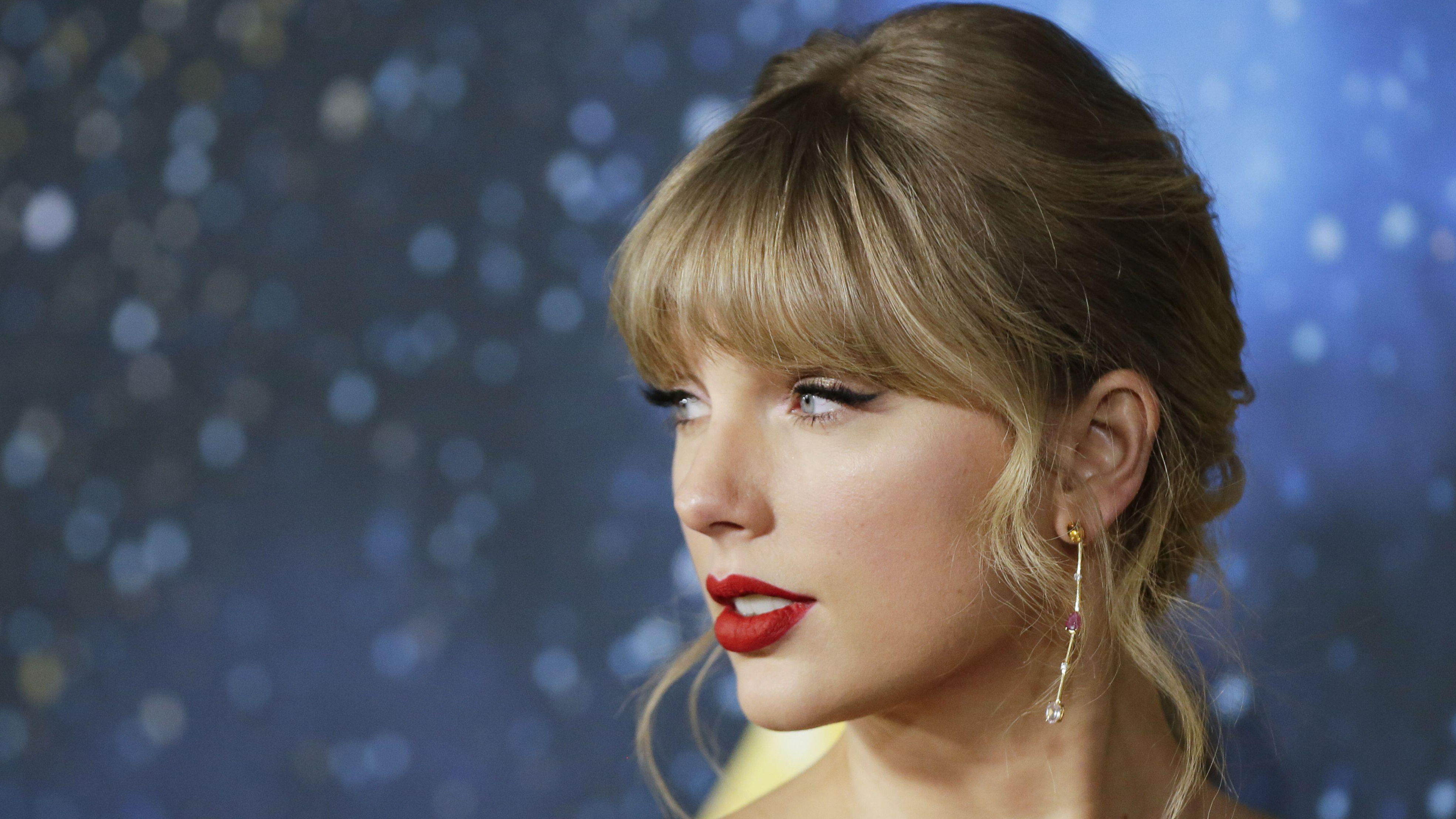 Тейлор свифт all too well. 1989 taylor. All too well taylor swift 2021. All too well taylor swift 2021. Тейлор свифт all too well фильм.