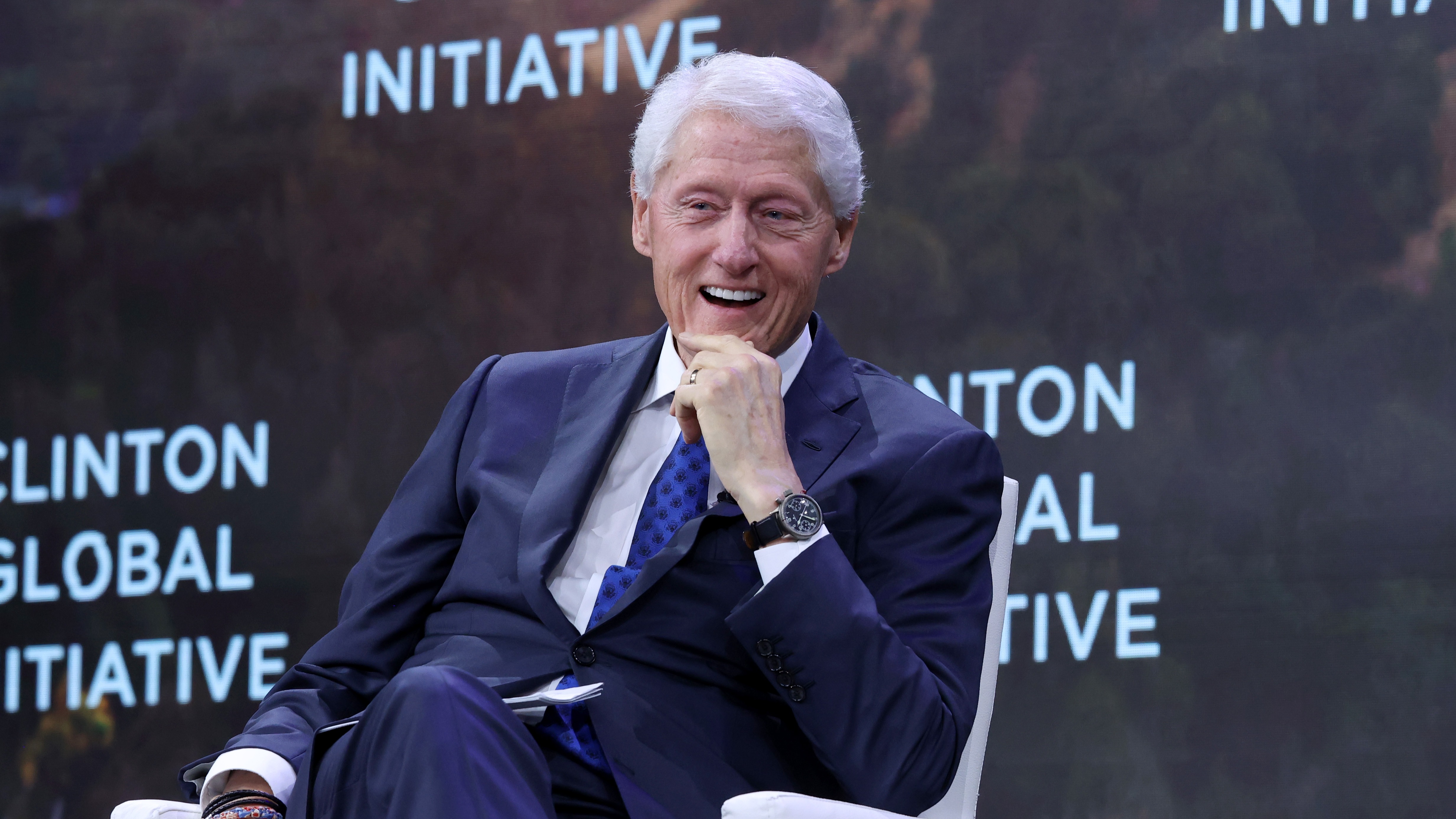Artist who created infamous Bill Clinton painting set record straight on  truth behind it