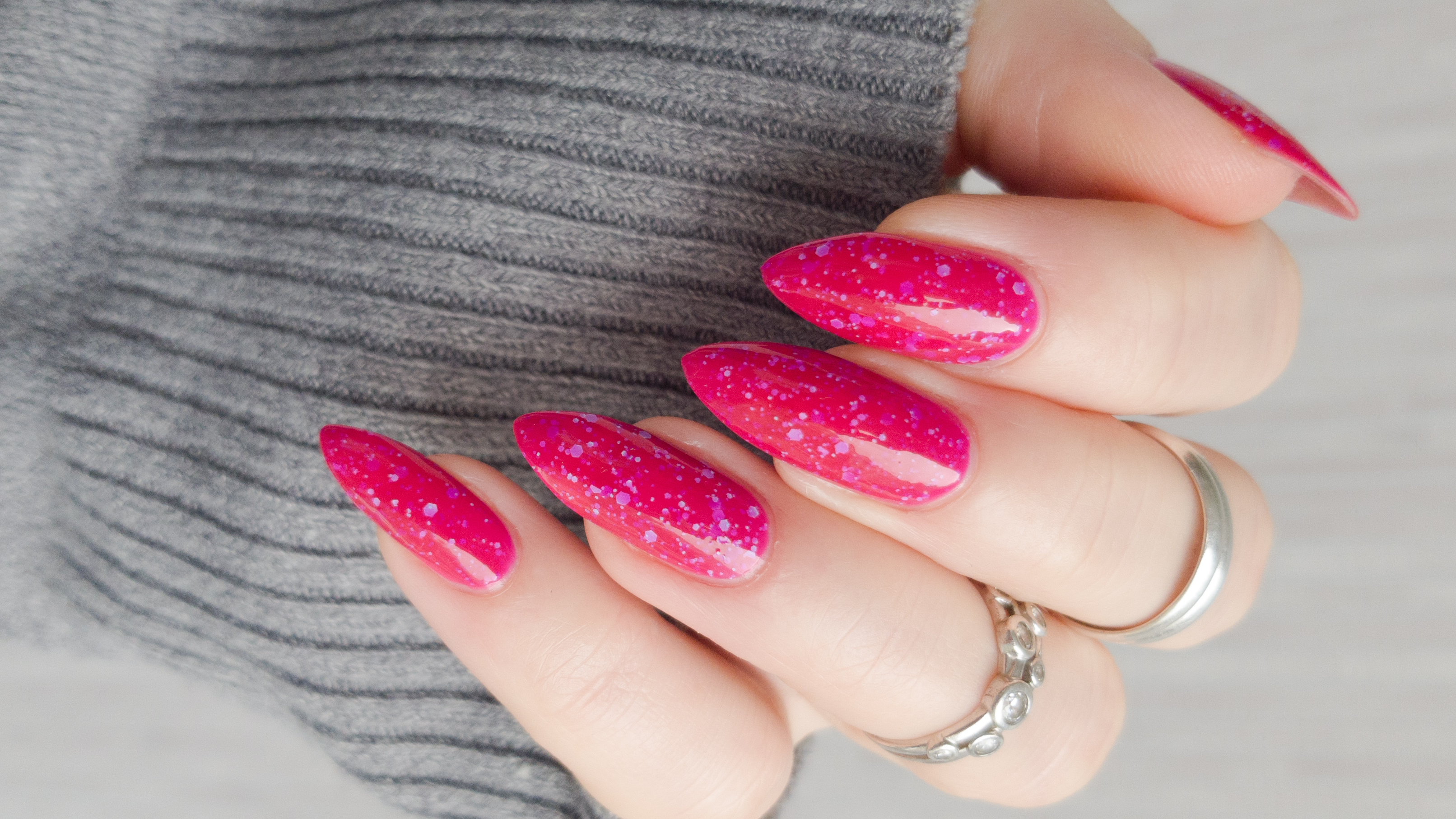 The Stomach-Churning Reason You Should Never Leave Your Acrylics On Fo