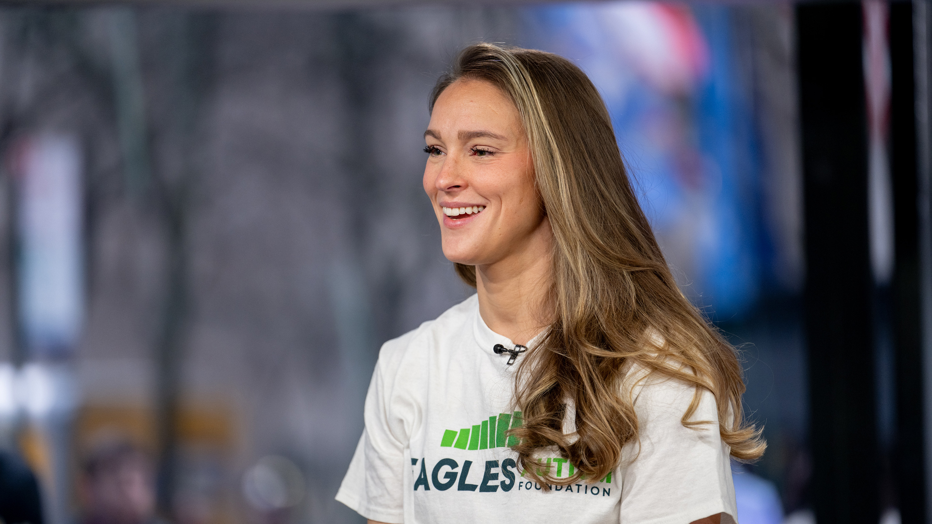 Conjoined twins Abby and Brittany Hensel leave fans in disbelief as they  reveal how their bodies are connected - TV & Film - Tyla