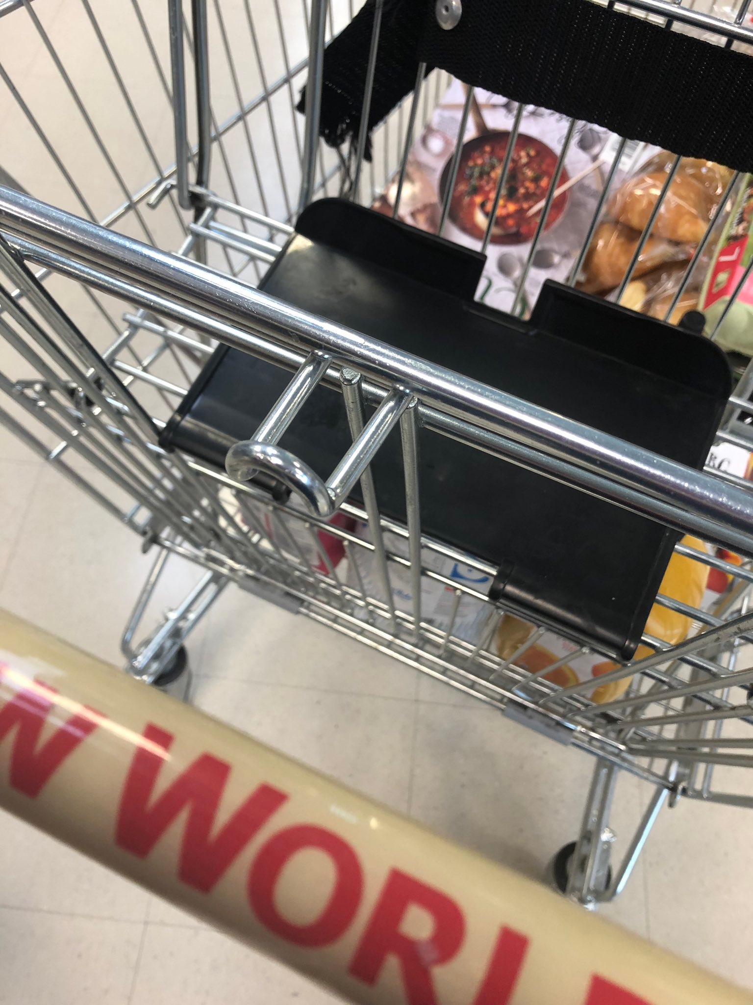A lot of people did not even know about the hook on a trolley. Credit: @BeeFaerie/ Twitter