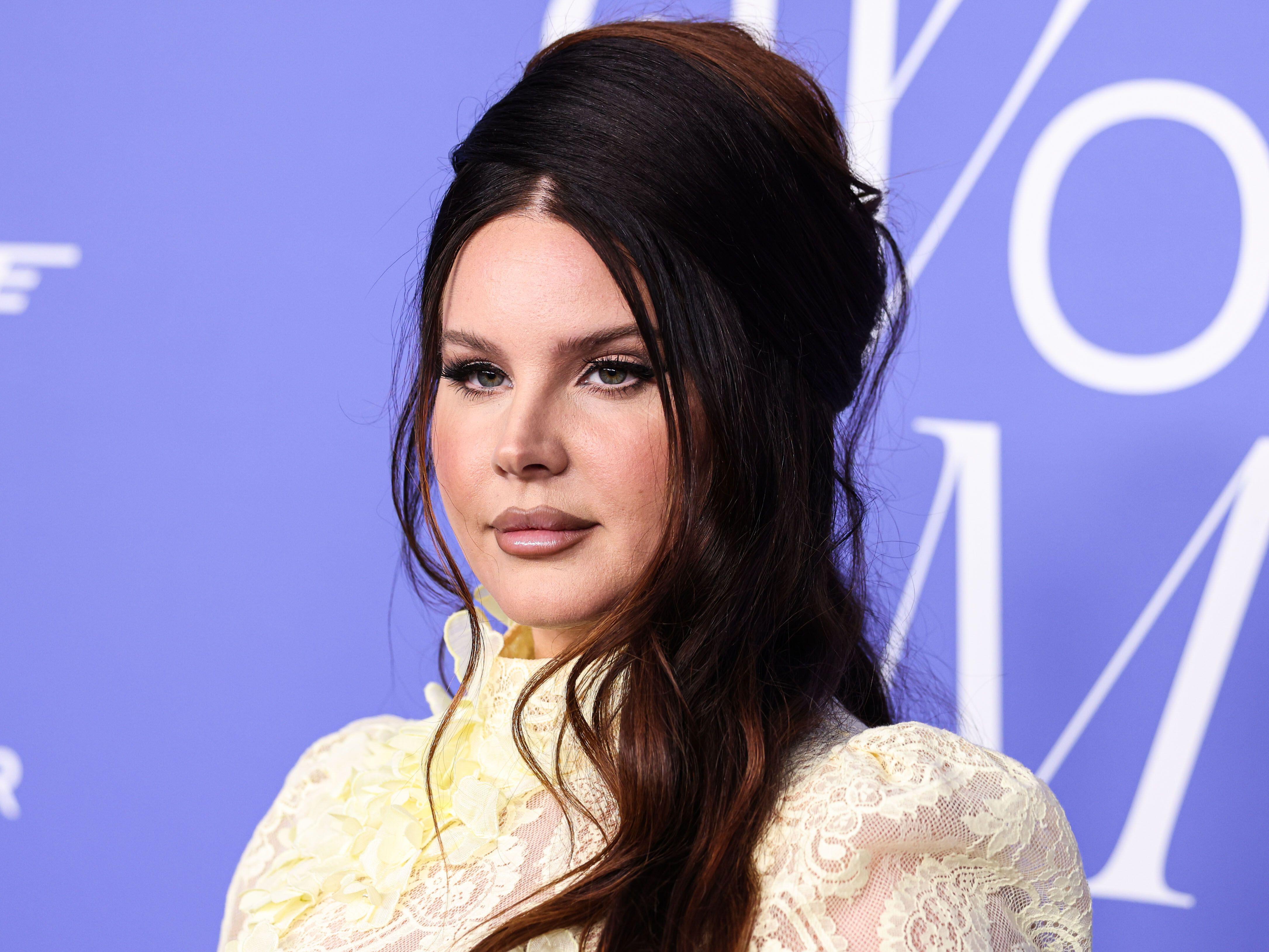 Lana Del Rey suggests she might pull out of Glastonbury over 2023 line-up  debacle