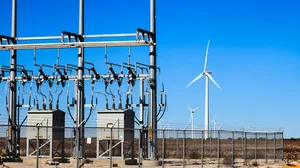 Power collection grid substation and wind turbine Power collection grid substation and wind turbine