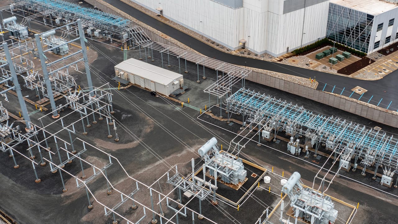 The Pros and Cons of Behind-the-Meter Energy for Data Centers