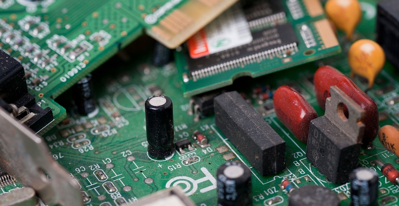 electronic equipment electronic equipment