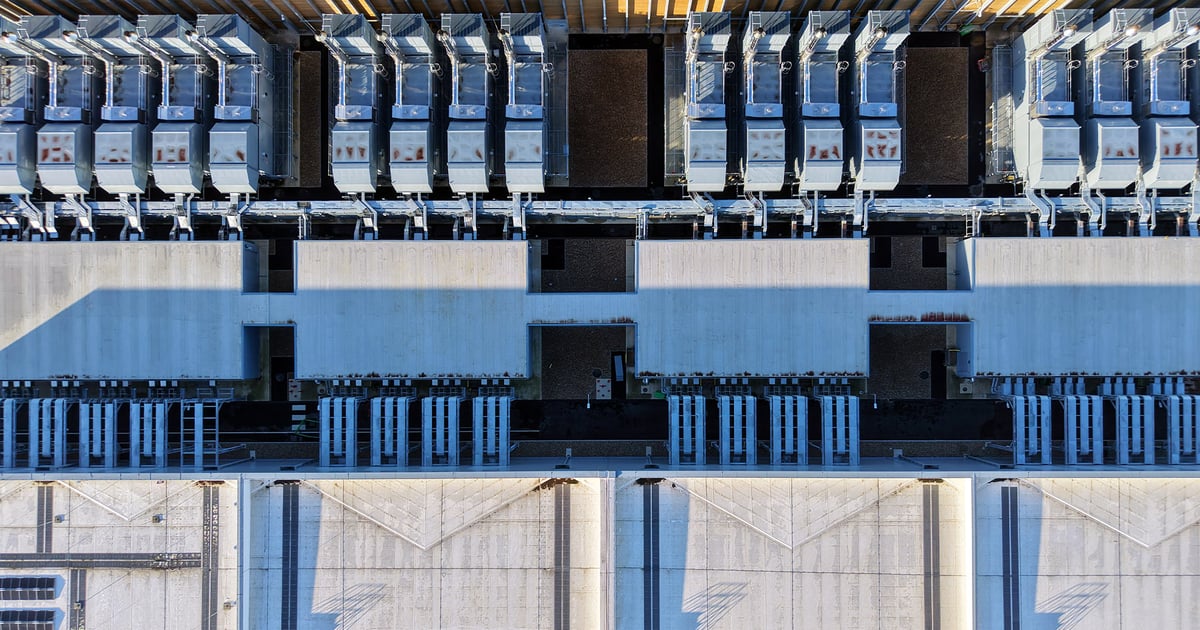 Phased Energization: Benefits and Challenges for Data Centers