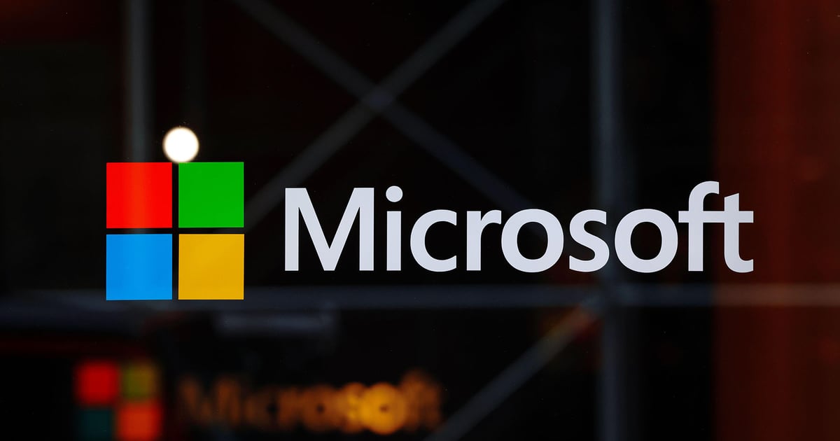 Microsoft AI Surge Exposes Data Center Capacity Gap