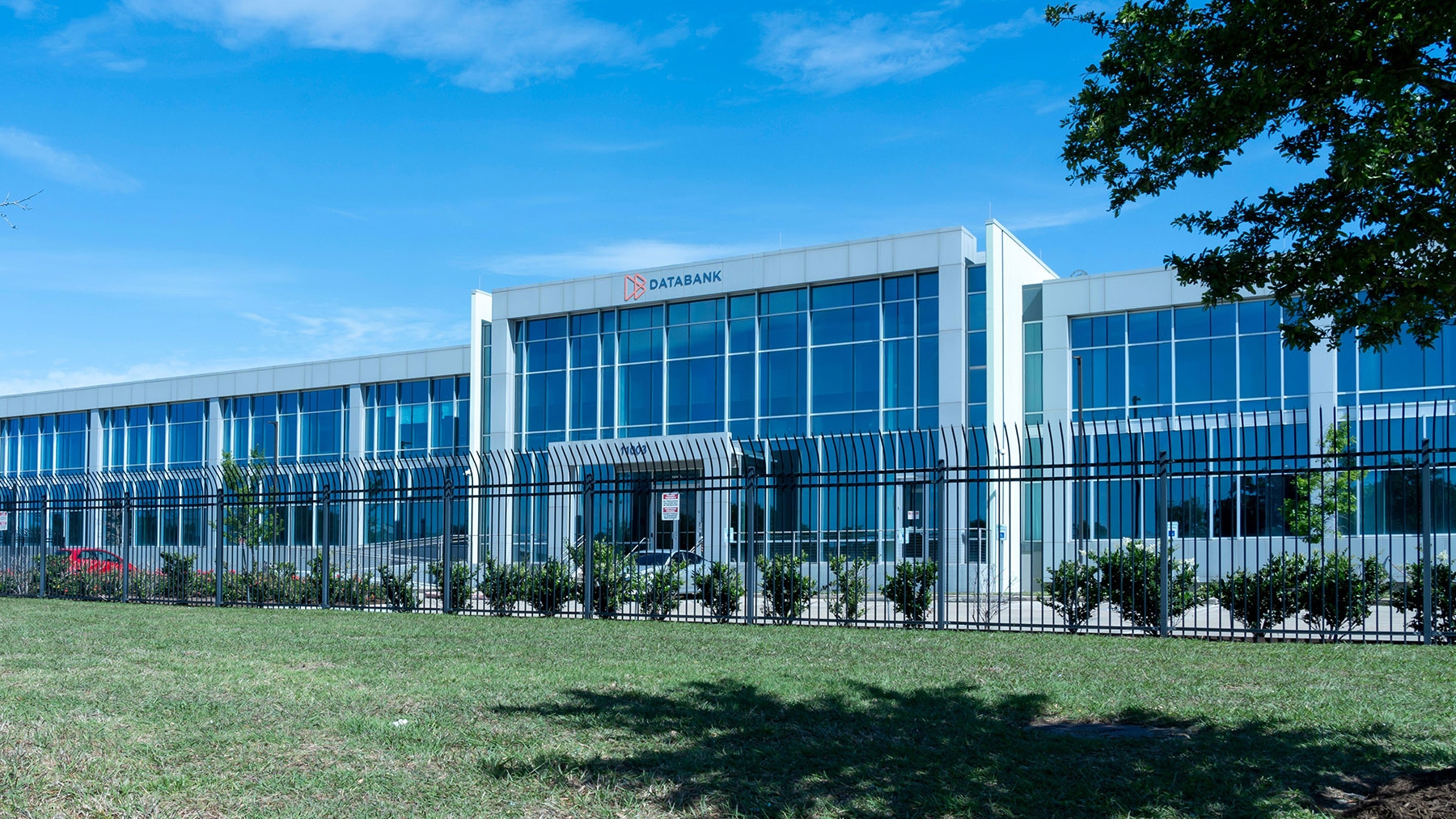 DataBank&rsquo;s HOU3 data center in Houston, Texas