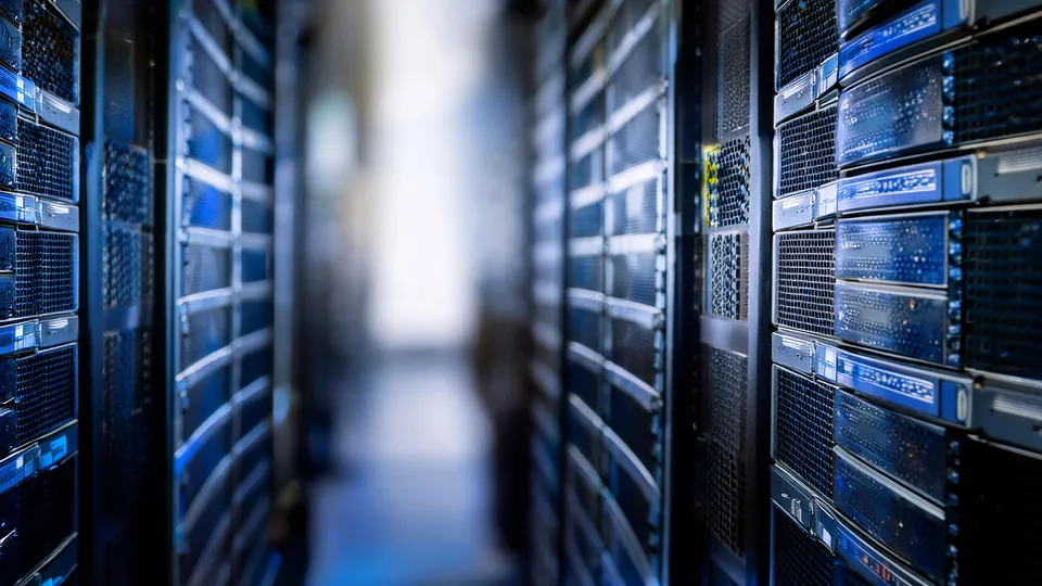 Data Center vs. Server Farm: What’s the Difference, Exactly?