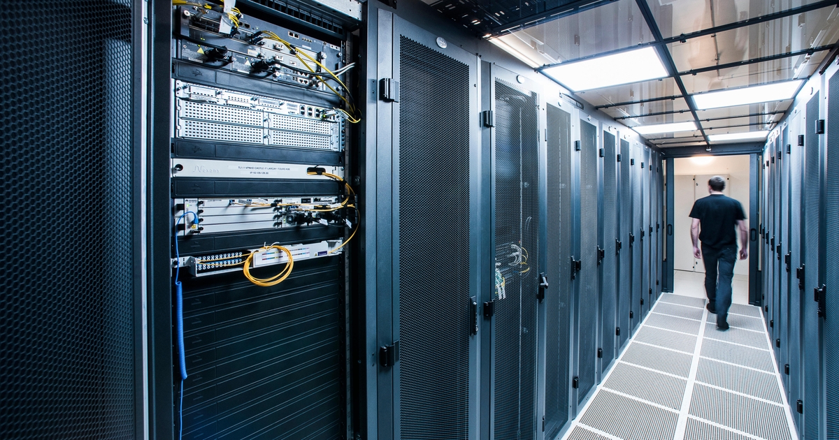 A Guide to Server Rack Sizes for Data Centers