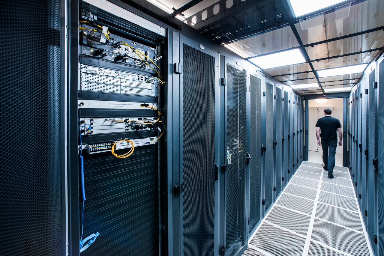 A Guide to Server Rack Sizes for Data Centers