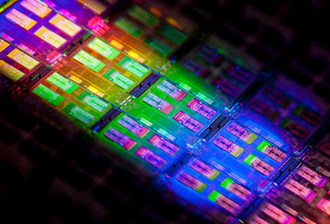 Intel Targets Cloud Data Centers with New Atom C2000 Chips