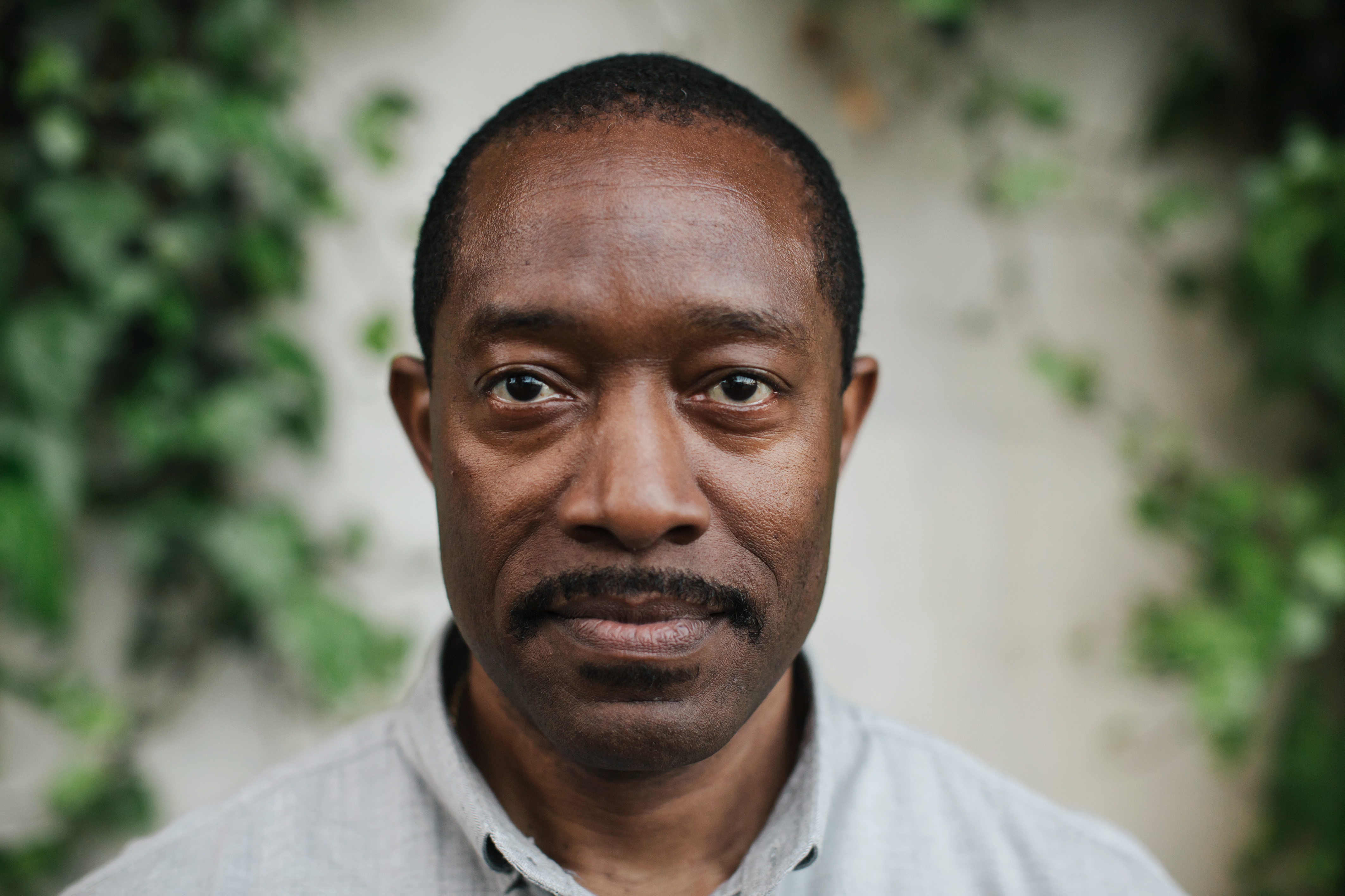 Wie Symptome das Leben von Menschen mit MS beeinflussen