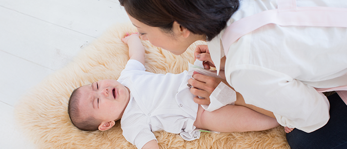 Moms Harus Tahu, Ini Cara Mengatasi Bayi yang Diare