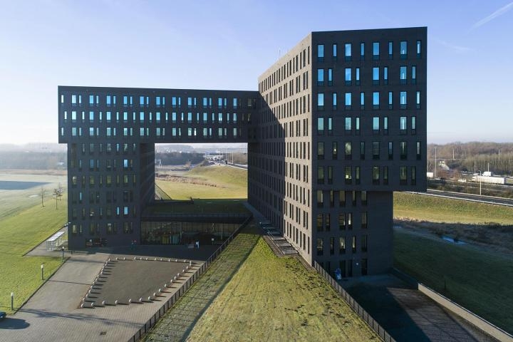 Office 1