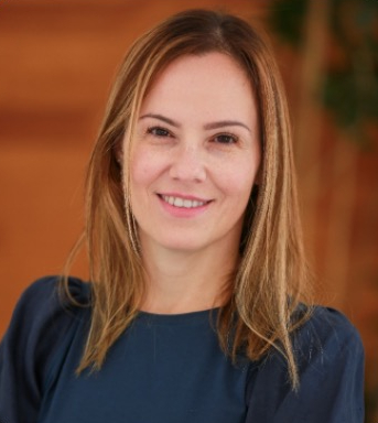 Renata Moraes, SVP Financial Planning, Category and Markets