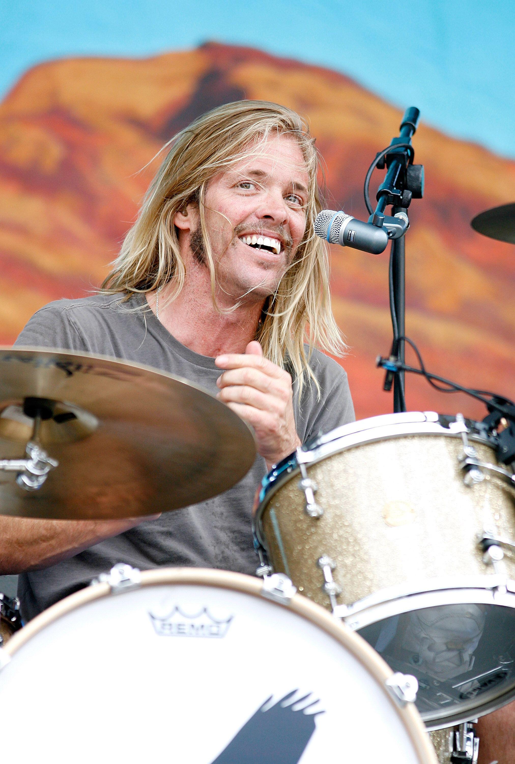 Red Hot Chili Peppers saluted Foo Fighters Taylor Hawkins at 2022 New  Orleans Jazz Fest  Louisiana Festivals  nolacom