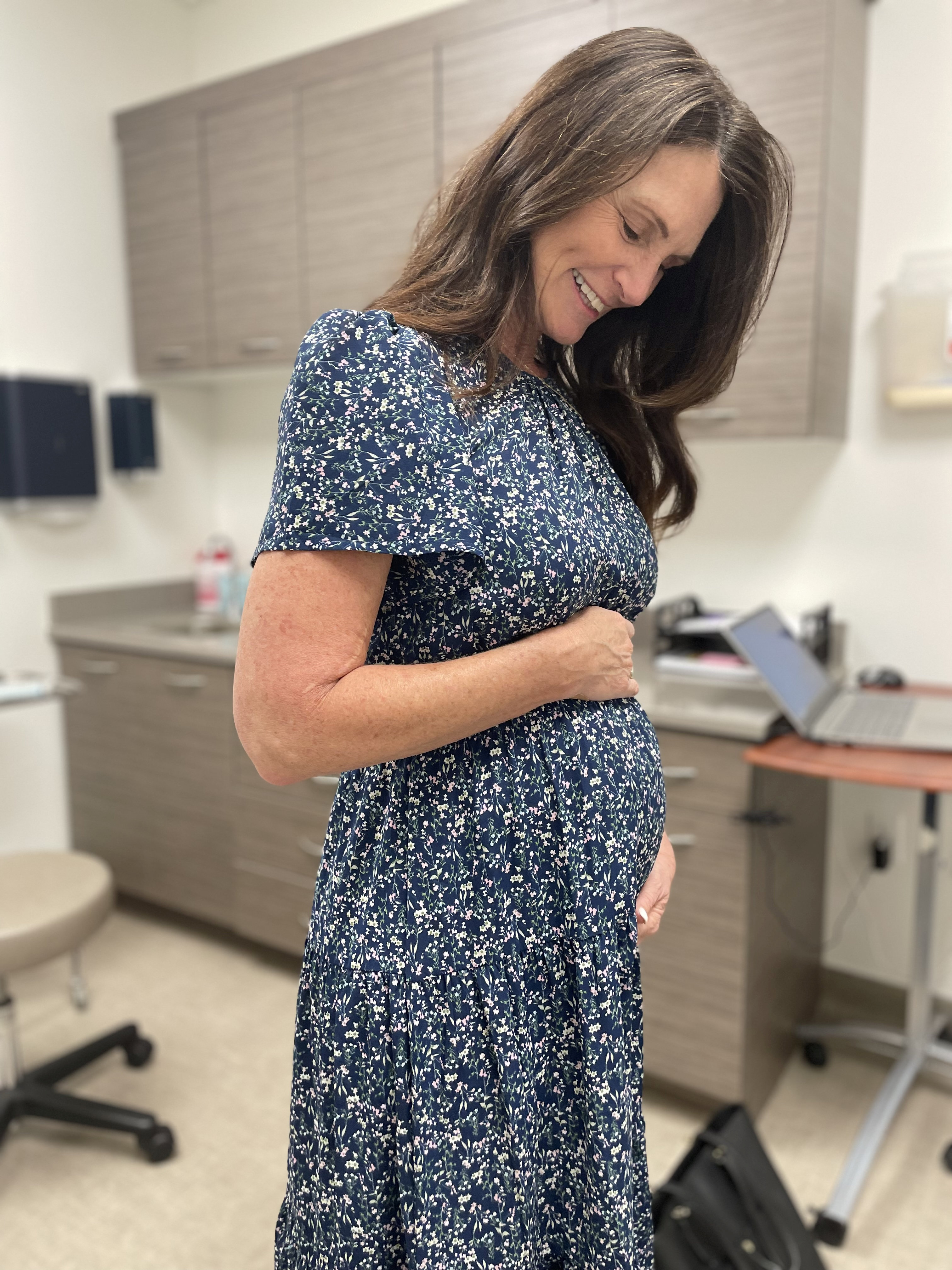 US news: Grandma announces shes pregnant with her own sons child