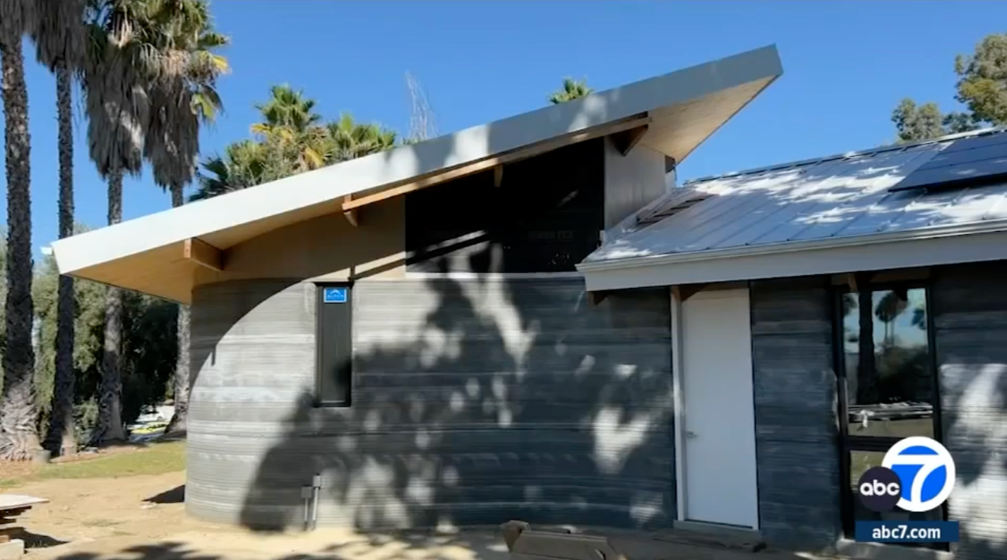 The Burbank Solar Futures House is constructed out of concrete, using 3-D  printing technology - CBS Los Angeles