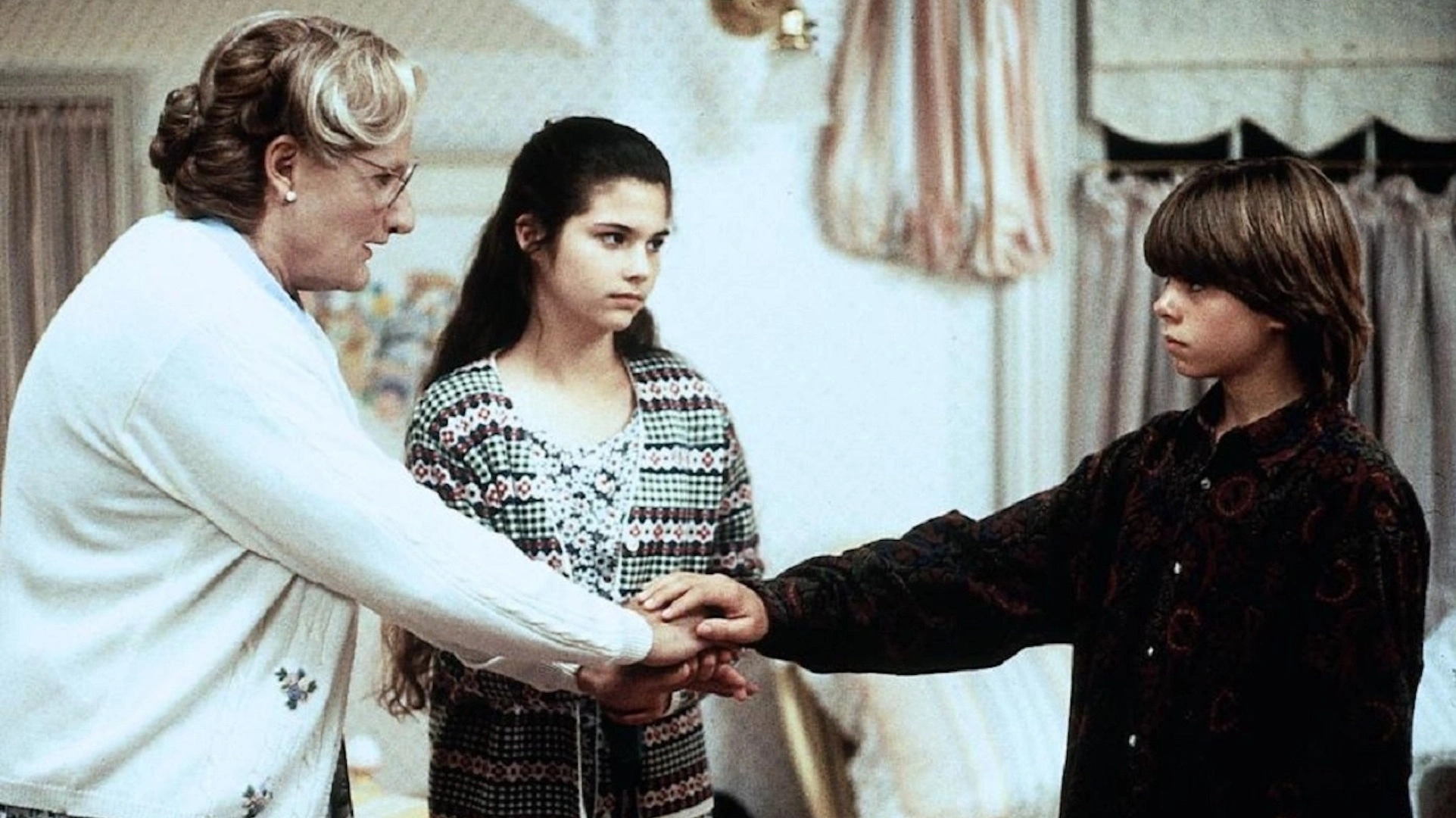 Mrs. Doubtfire' Star Stayed Away From Drugs Thanks to Robin Williams