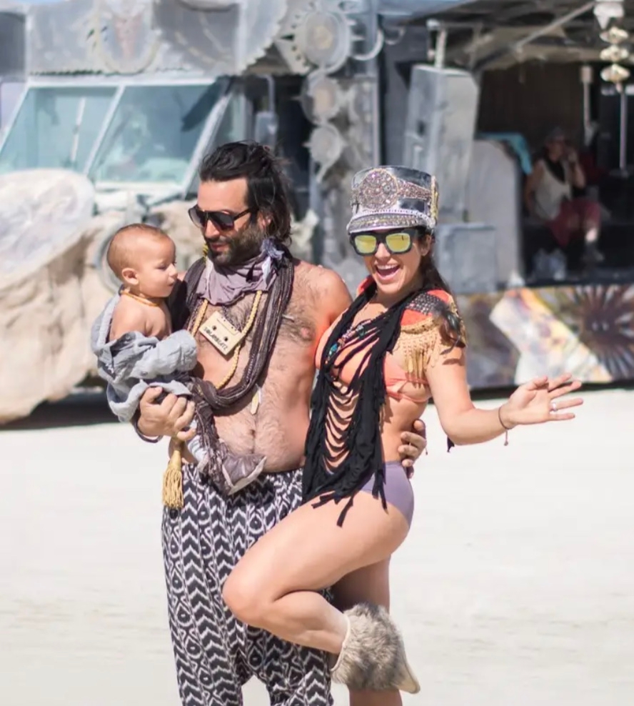 Mom who takes son, 7, to Burning Man defends herself after being slammed  online