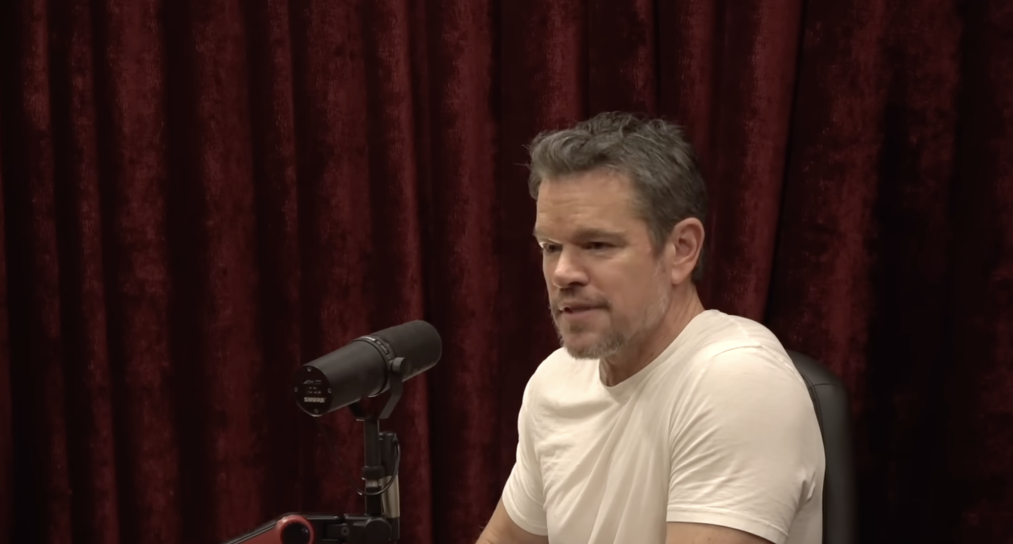 Matt Damon confirmó lo que temíamos: El celular mató a la magia del cine