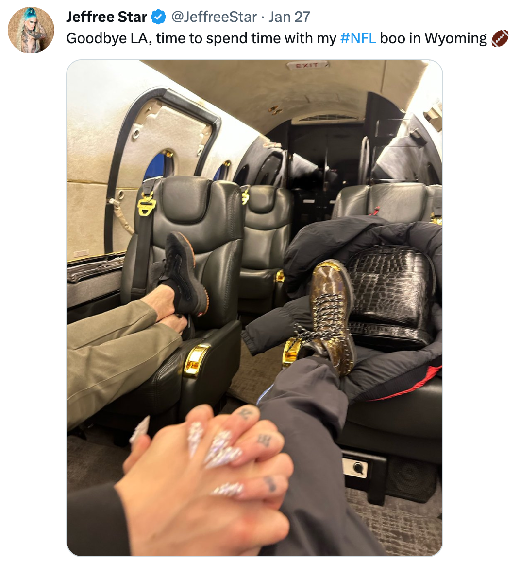 Jeffree Star shares photo of him and 'NFL boyfriend' on private jet