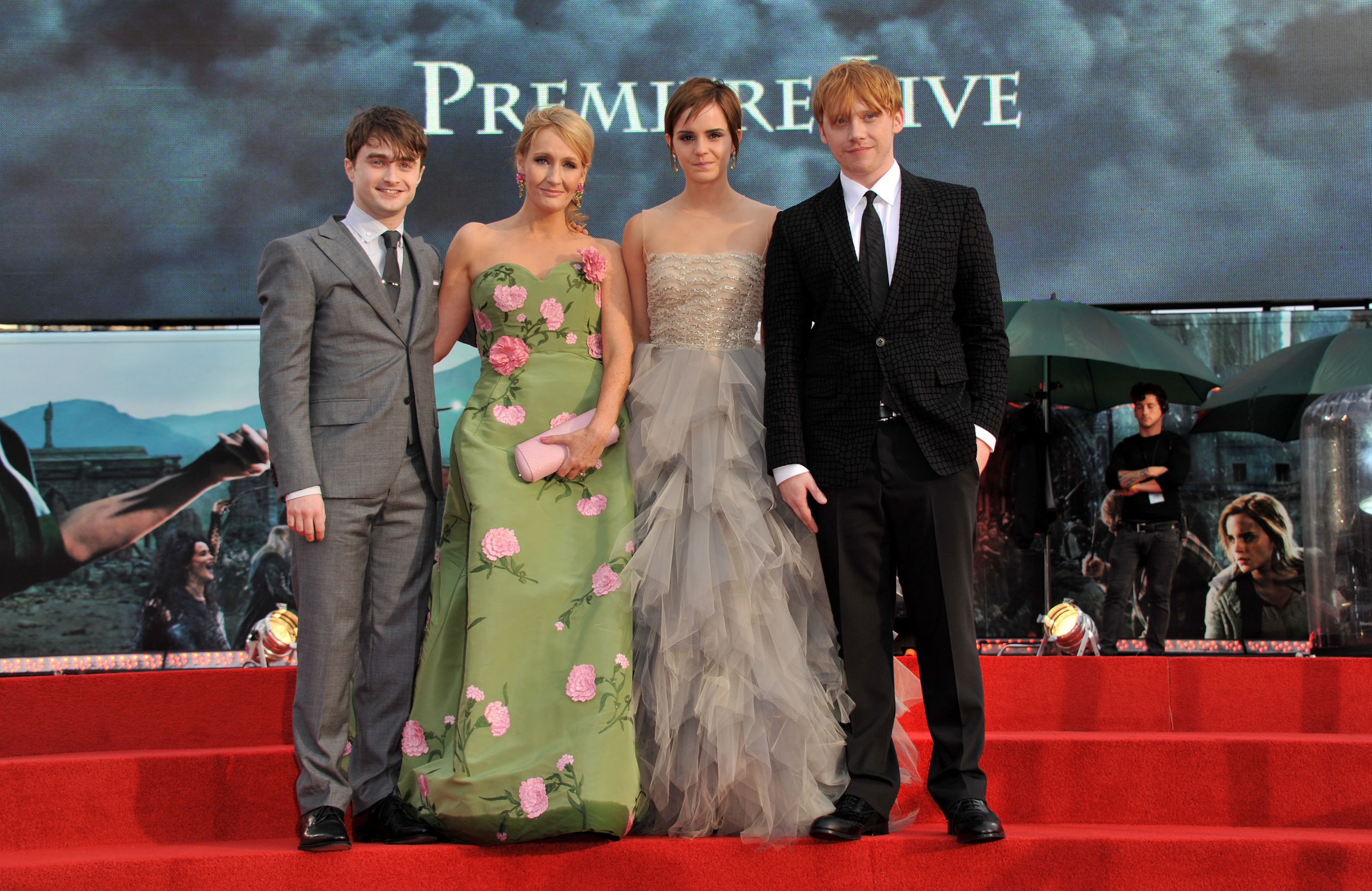 JK Rowling takes aim at 'despicable' former colleagues amid ongoing feud  with Harry Potter stars