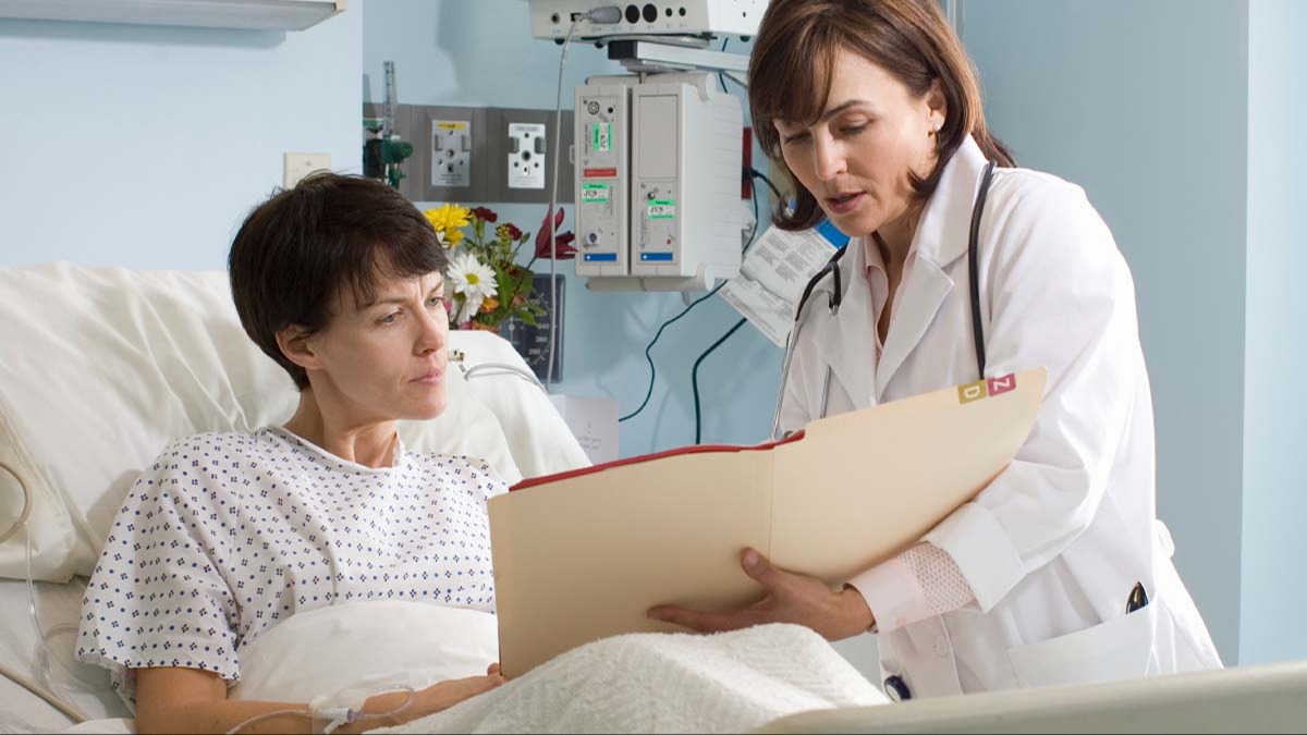 Doctor reveals 5 cancer symptoms that are often dismissed as aging or stress
