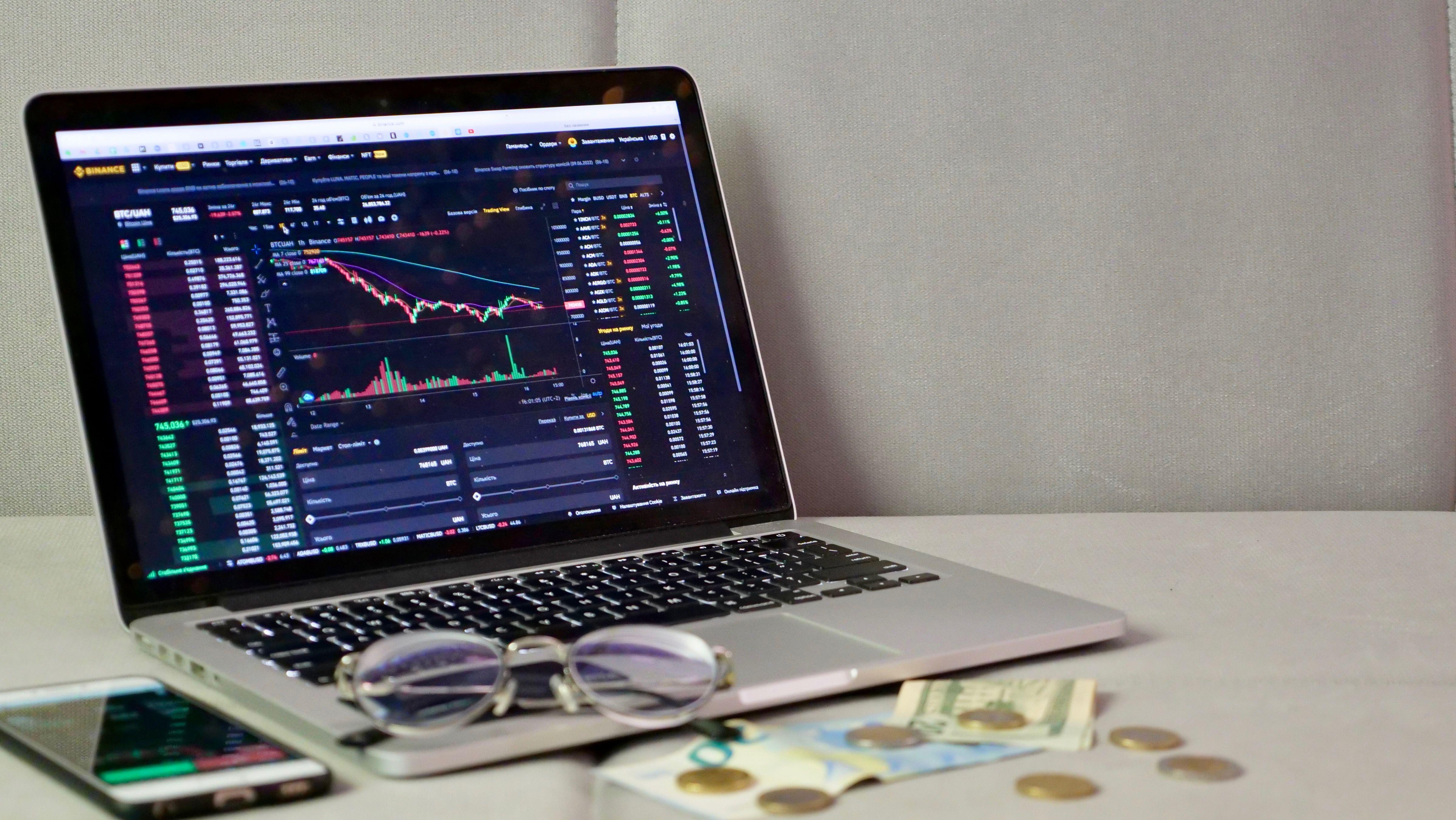 Crypto Investors Have A Massive Group Chat Where They Just Leave Voice  Notes Sobbing And Screaming