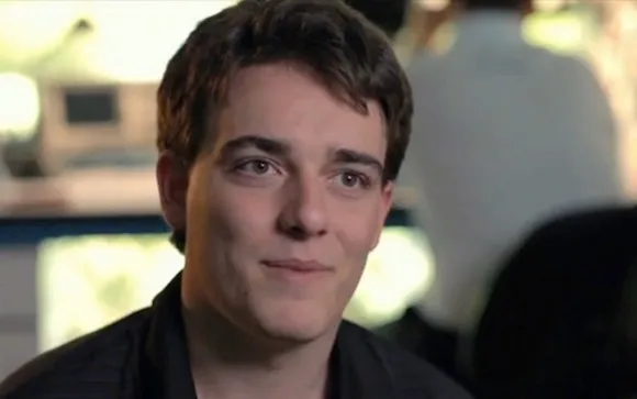this-is-the-founder-of-oculus-palmer-luckey.jpg