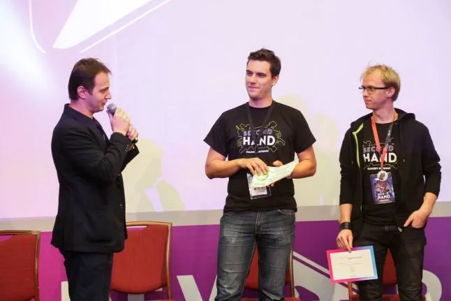 Team Rikodu receiving the prize for the Dev.Play Indie Pitch Challenge