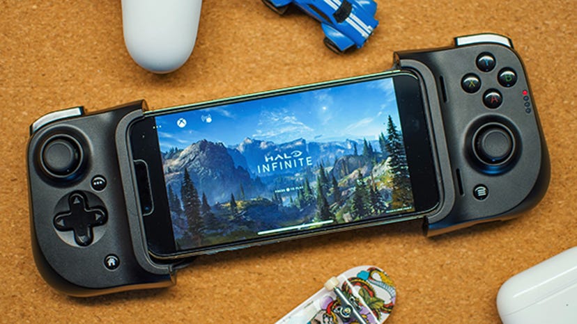 A photograph of Halo Infinite running on a mobile phone.