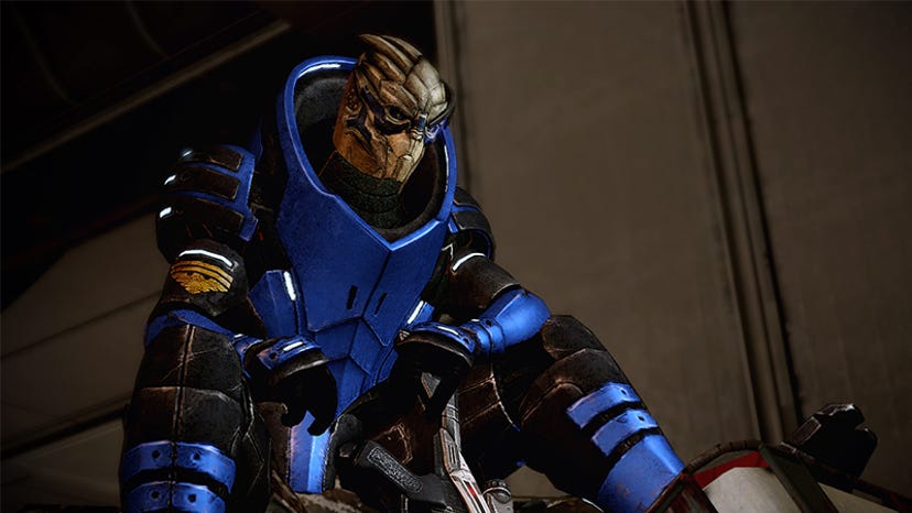 Garrus Vakarian, the real hero of Mass Effect, smouldering on a ledge.