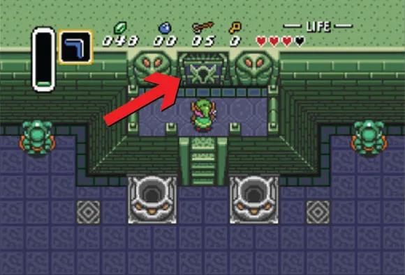 在《塞尔达传说:众神的三角力量》中,当玩家看到像这样的门时,他知道必须找到一个特殊的 "首领钥匙 "才能通过。这些门虽然很简单,但清楚地展示了的目标。一旦看到这扇门,玩家就知道他需要找到钥匙并把它带回来。